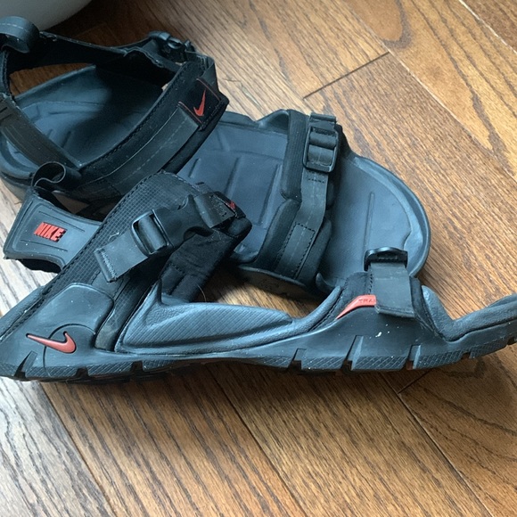 Vintage 90s Nike AGG sandals - Picture 10 of 10